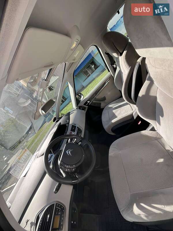 Citroen Grand C4 Picasso 2010