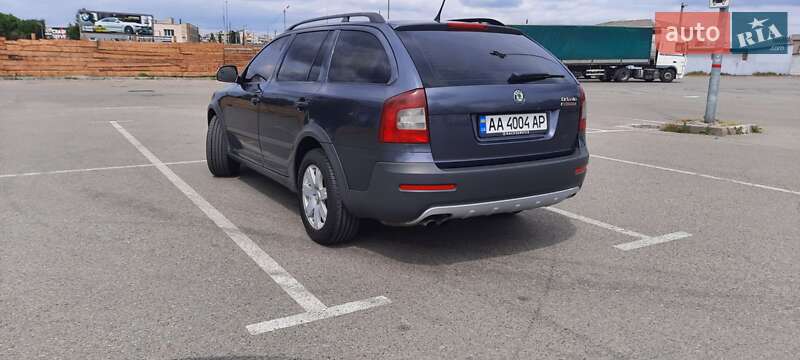 Skoda Octavia Scout 2011