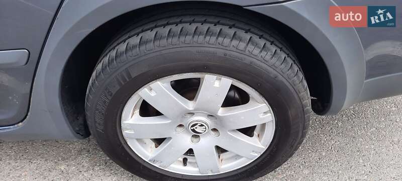 Skoda Octavia Scout 2011