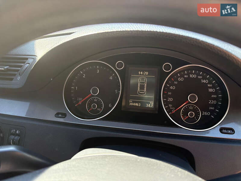 Volkswagen Passat 2009