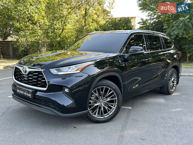 Toyota Highlander 2020
