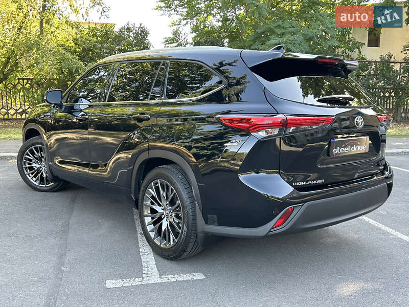 Toyota Highlander 2020