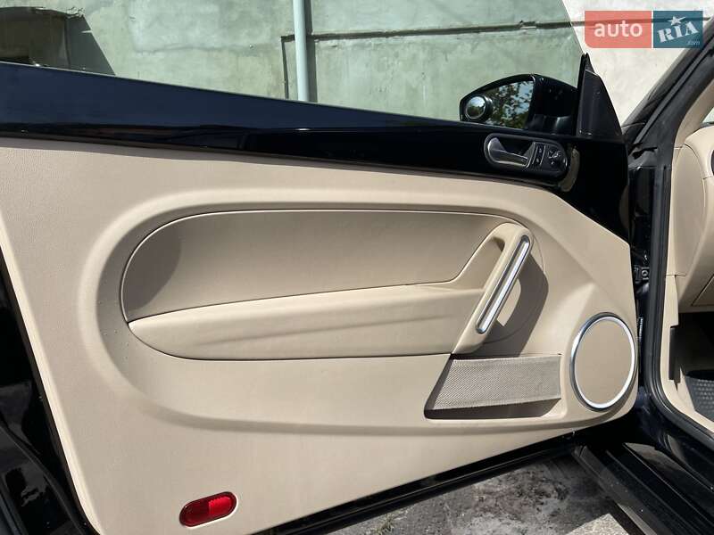 Volkswagen Beetle 2013