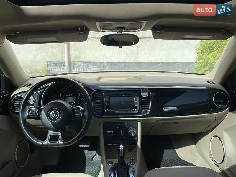 Volkswagen Beetle 2013