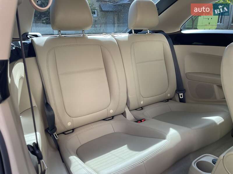 Volkswagen Beetle 2013