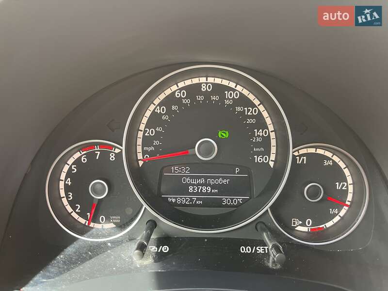 Volkswagen Beetle 2013