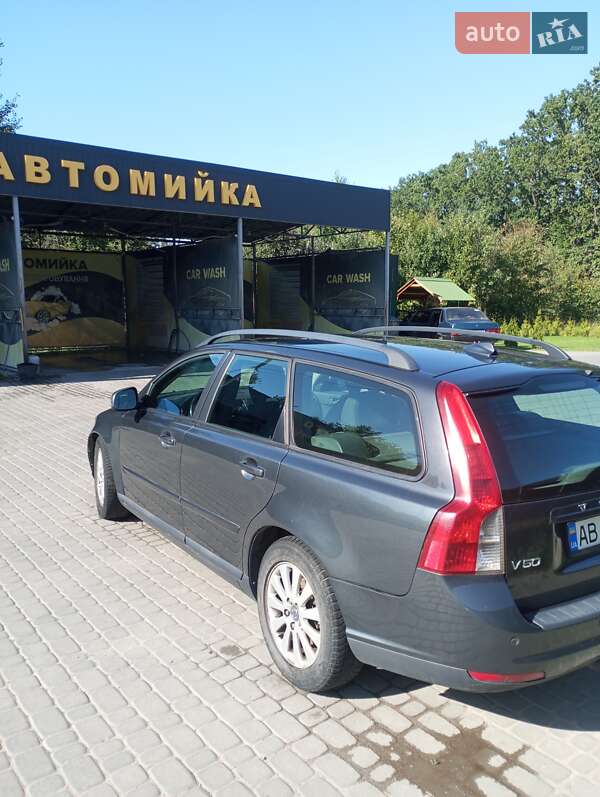 Volvo V50 2009