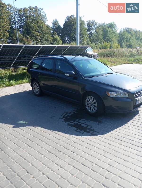 Volvo V50 2009