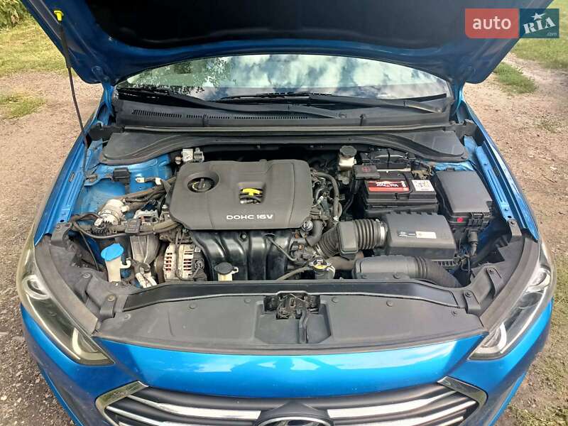 Hyundai Elantra 2016