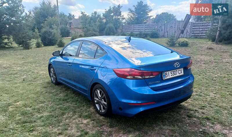 Hyundai Elantra 2016