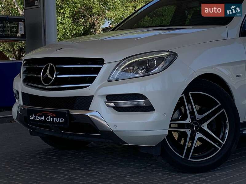 Mercedes-Benz M-Class 2012