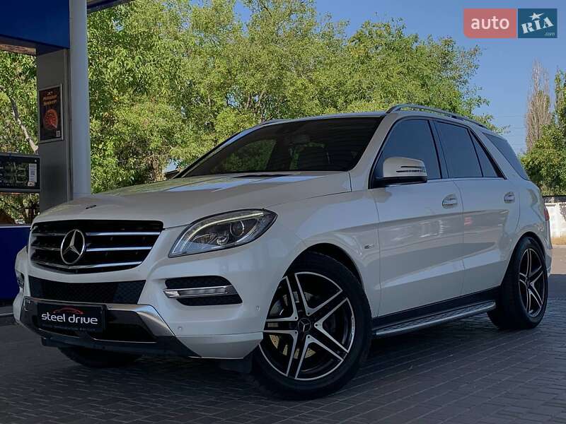 Mercedes-Benz M-Class 2012