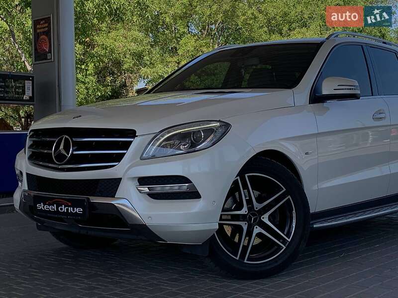 Mercedes-Benz M-Class 2012
