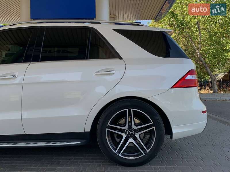 Mercedes-Benz M-Class 2012