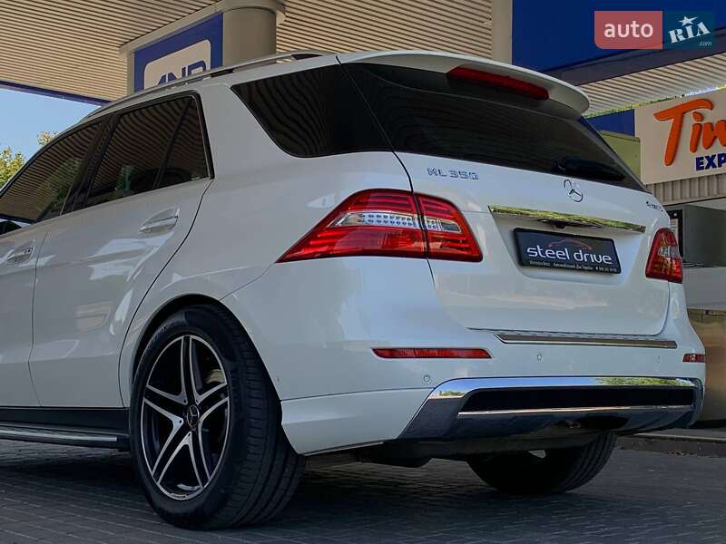 Mercedes-Benz M-Class 2012