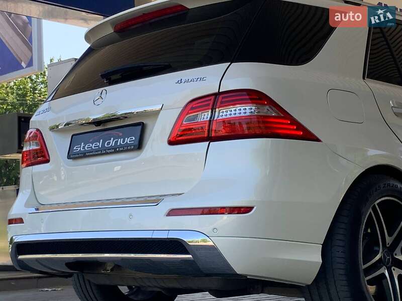 Mercedes-Benz M-Class 2012