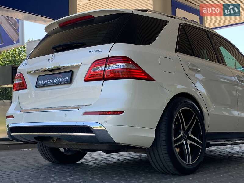 Mercedes-Benz M-Class 2012