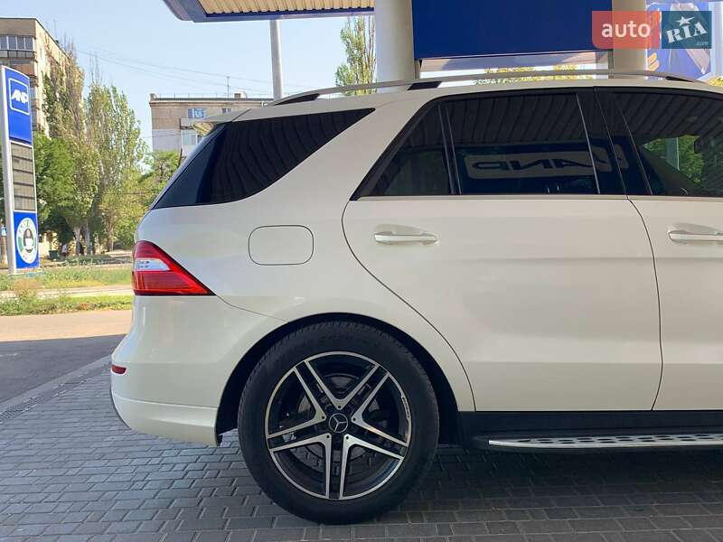 Mercedes-Benz M-Class 2012