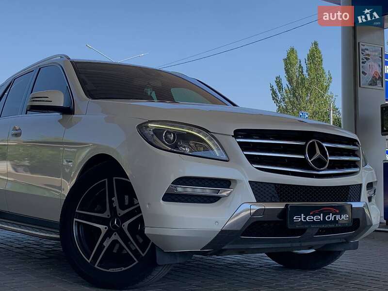 Mercedes-Benz M-Class 2012