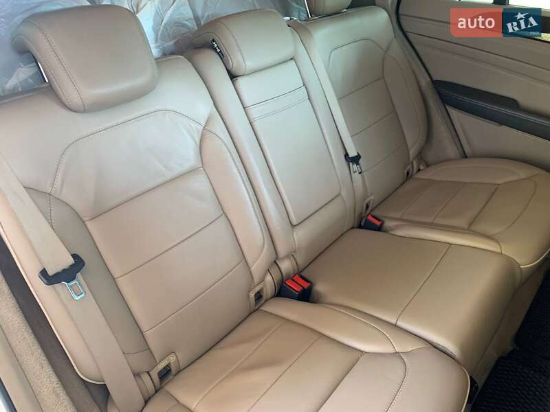 Mercedes-Benz M-Class 2012