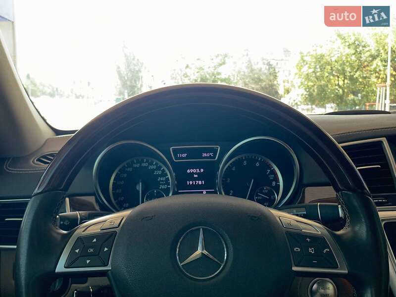 Mercedes-Benz M-Class 2012