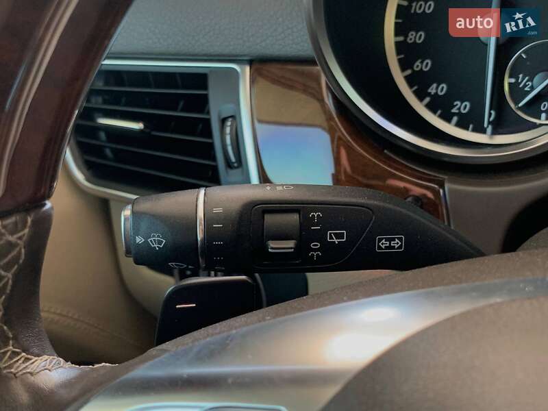 Mercedes-Benz M-Class 2012