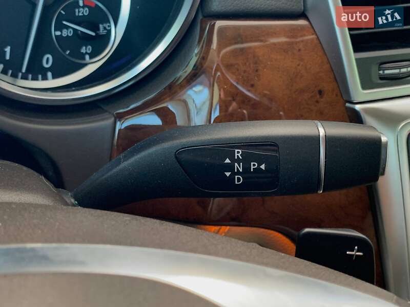 Mercedes-Benz M-Class 2012