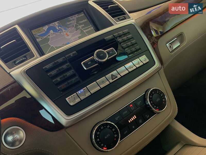 Mercedes-Benz M-Class 2012