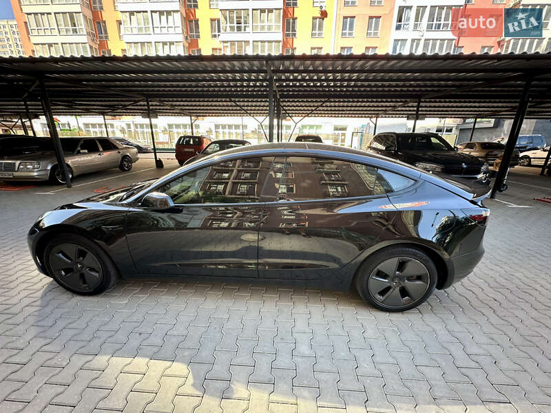Tesla Model 3 2021