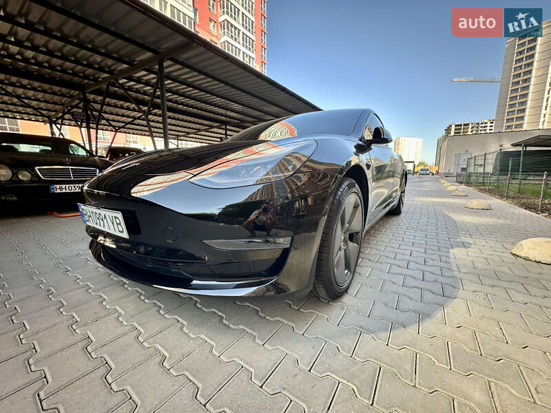Tesla Model 3 2021