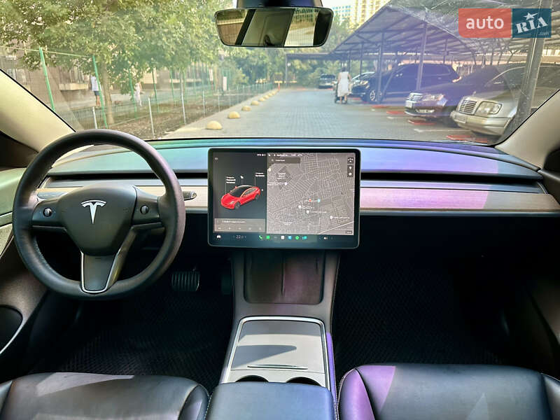 Tesla Model 3 2021