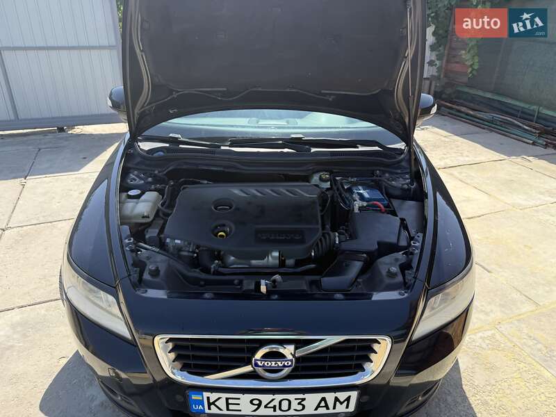 Volvo V50 2010