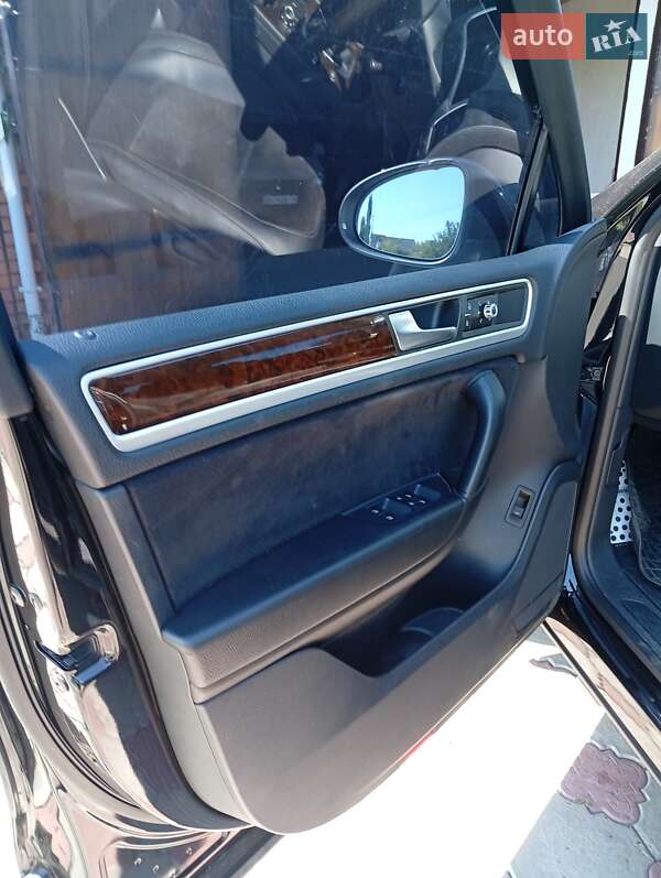 Volkswagen Touareg 2014