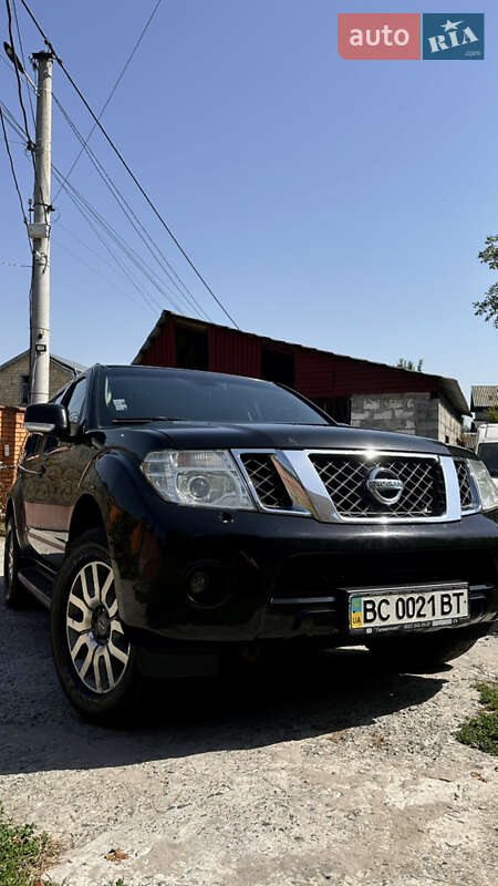 Nissan Pathfinder 2014