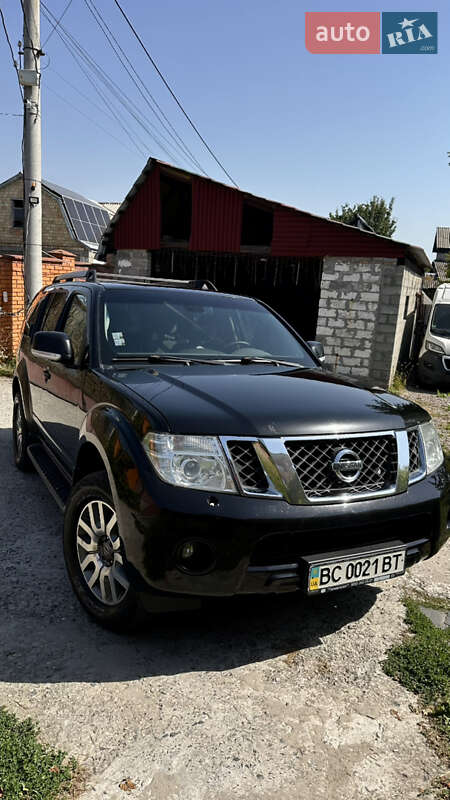 Nissan Pathfinder 2014