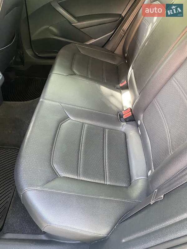 Volkswagen Passat 2013