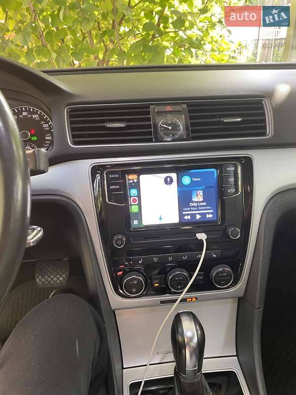 Volkswagen Passat 2013