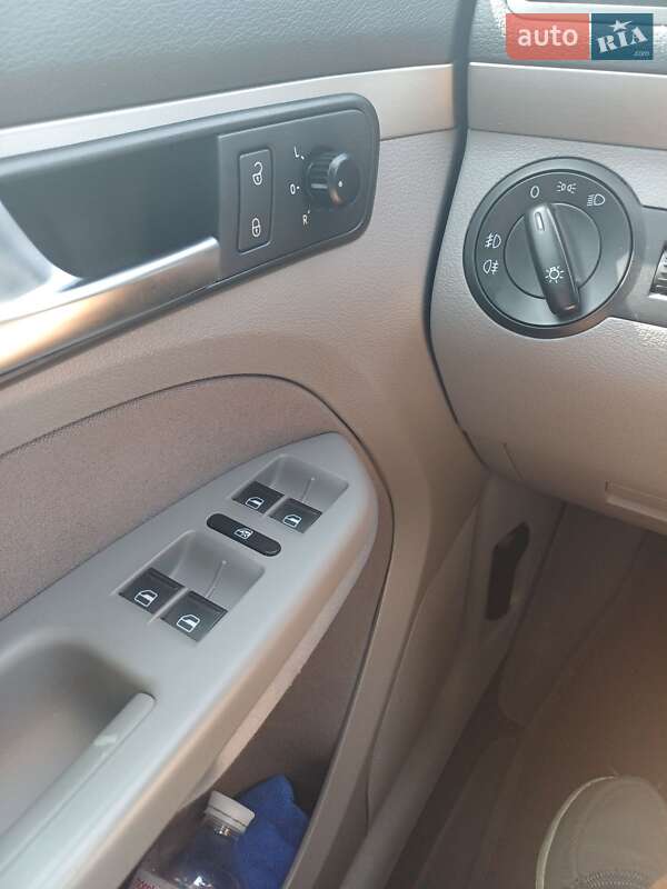 Volkswagen Touran 2007