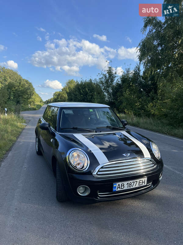 MINI Cooper 2010