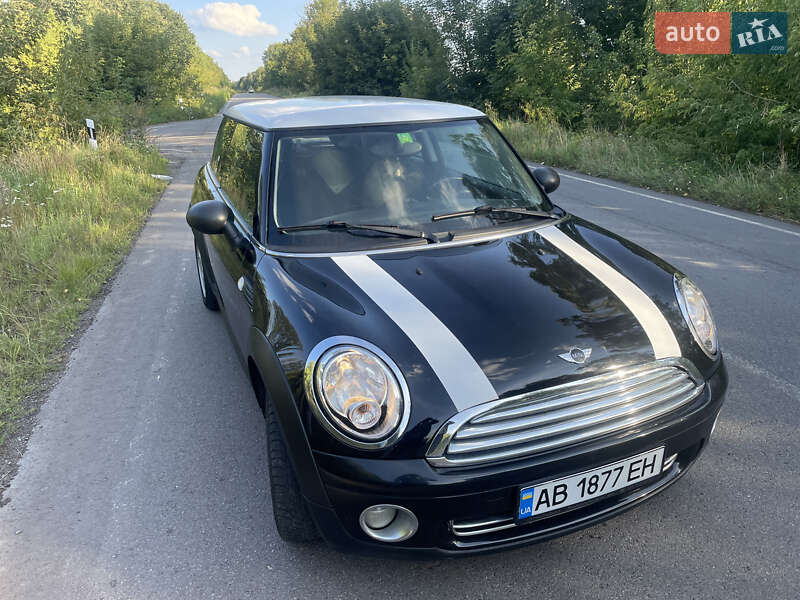 MINI Cooper 2010