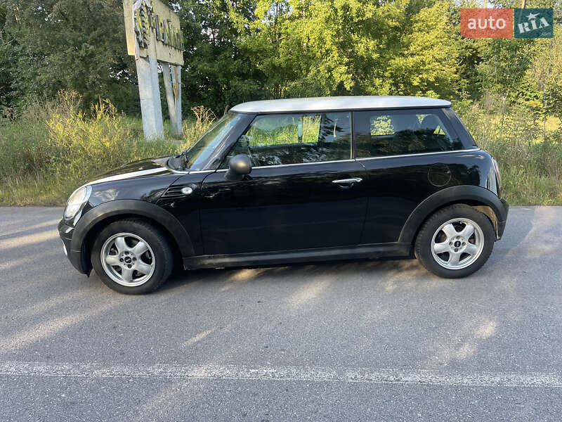 MINI Cooper 2010