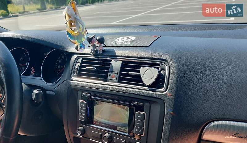 Volkswagen Jetta 2015