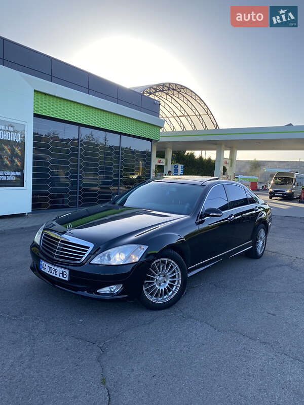 Mercedes-Benz S-Class 2007