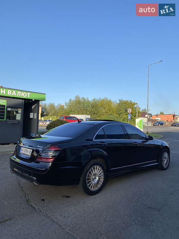 Mercedes-Benz S-Class 2007