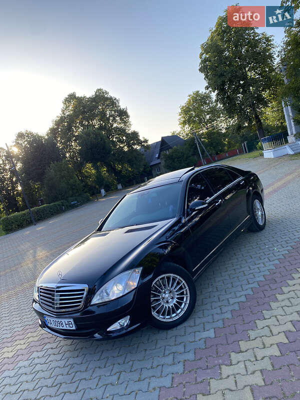 Mercedes-Benz S-Class 2007