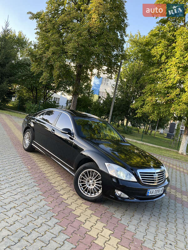 Mercedes-Benz S-Class 2007