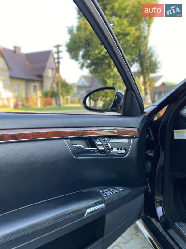 Mercedes-Benz S-Class 2007