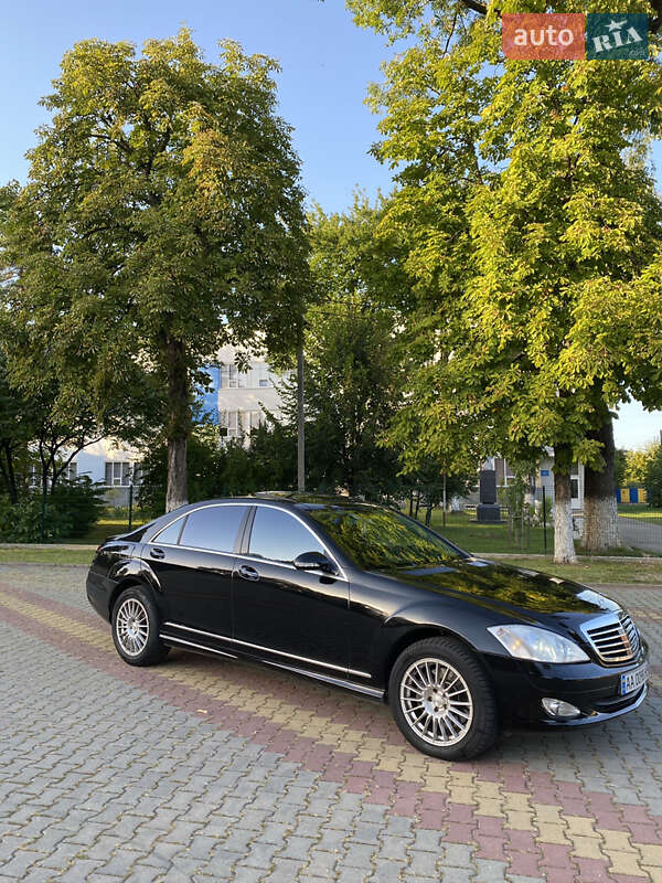 Mercedes-Benz S-Class 2007