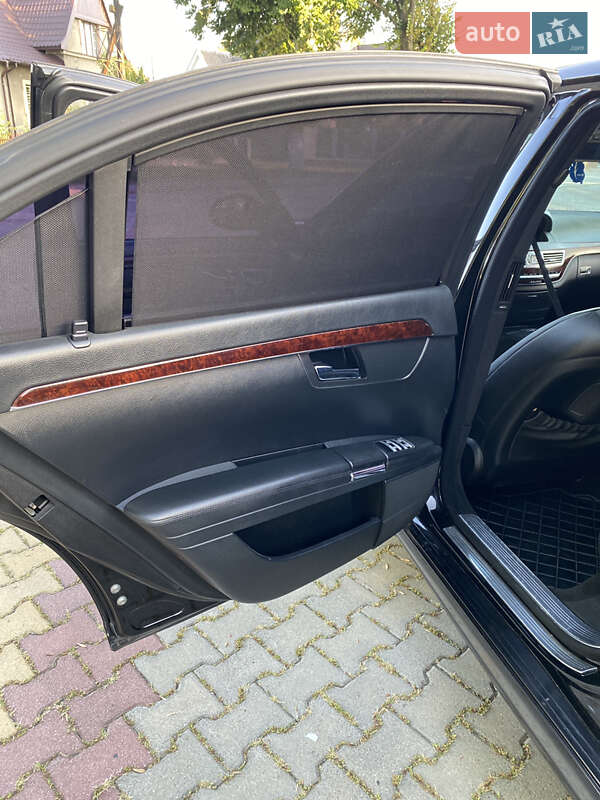 Mercedes-Benz S-Class 2007