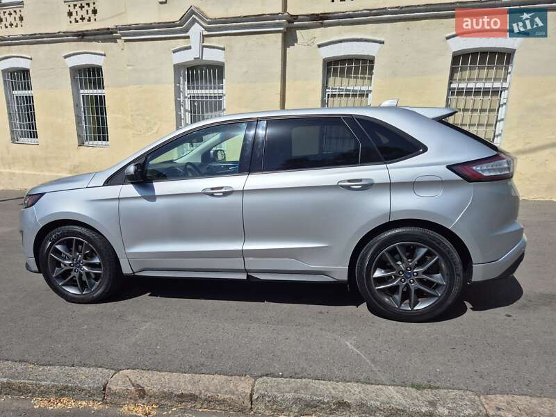 Ford Edge 2015